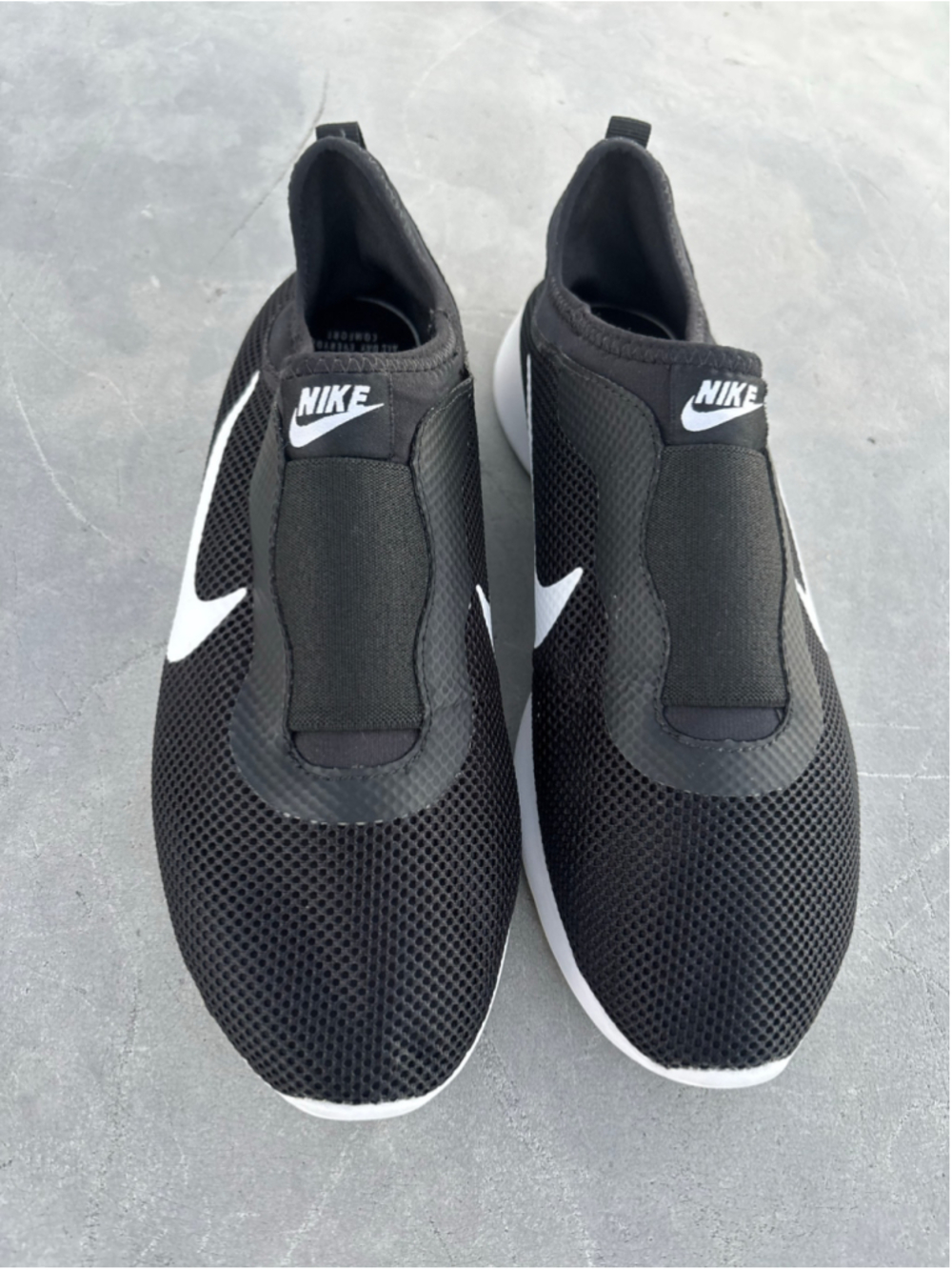 Nike Slip-On Sneakers Black White Size 8.5